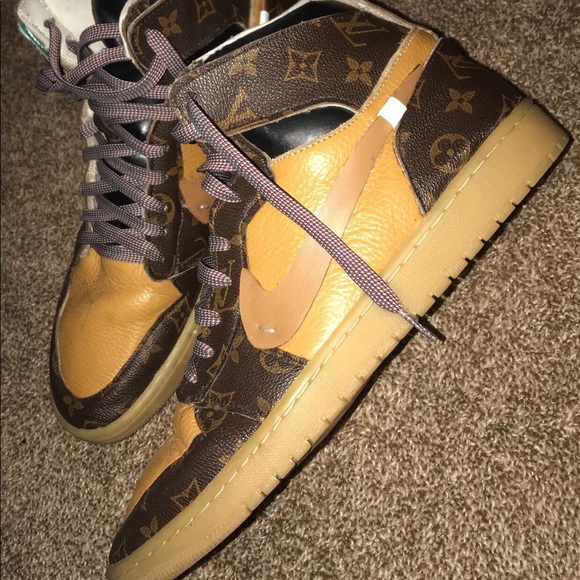 Jordan 1 custom made Louis Vuitton - Picture 2 of 3